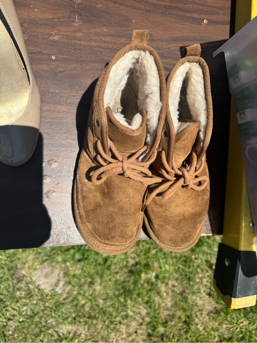 Neumel Uggs